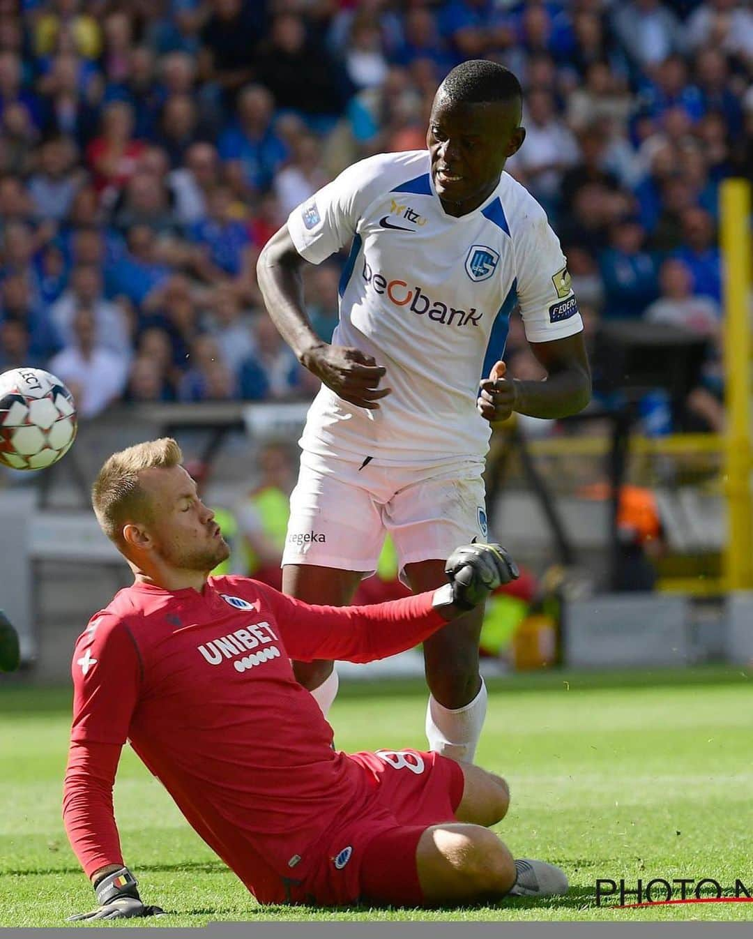 シモン・ミニョレさんのインスタグラム写真 - (シモン・ミニョレInstagram)「With all the chances we created we should have taken all three points.. See you after the international break! 💪🏻👊🏻 #WeAreBruges #BluvnGoan #NoSweatNoGlory」9月2日 2時25分 - 22mignolet22