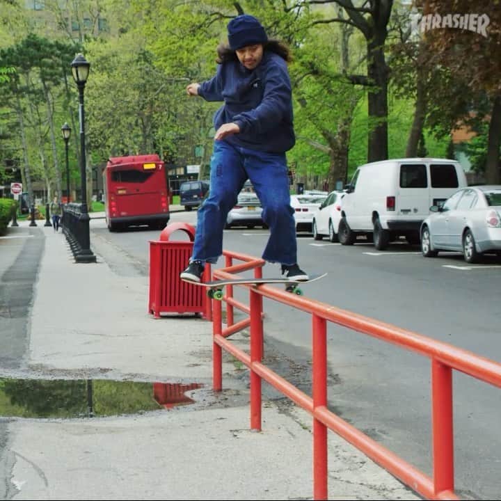 スラッシャーのインスタグラム：「👉🏽 @frankyvillani @ronniesandoval_nfc @jakehayes @zackwallin & @jamie_foy for @dickiesskate 🗽 Full vid playing in the Thrasher app 📲」