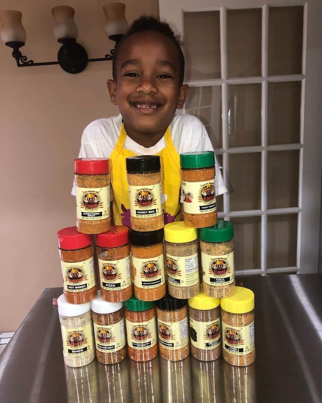 Flavorgod Seasoningsさんのインスタグラム写真 - (Flavorgod SeasoningsInstagram)「@kidchefchasewill unboxing his new Flavor God Seasonings!! 📦🎁⁠ -⁠ Submit your photos using #flavorgod⁠ -⁠ Click the link in my bio @flavorgod ✅www.flavorgod.com⁠ FREE SHIPPING on ALL orders of $50.00+ in the US!⁠ -⁠ Flavor God Seasonings are:⁠ 💥 Zero Calories per Serving ⁠ 🙌 0 Sugar per Serving⁠ 🔥 KETO & PALEO⁠ 🌱 GLUTEN FREE & KOSHER⁠ ☀️ VEGAN-FRIENDLY ⁠ 🌊 Low salt⁠ ⚡️ NO MSG⁠ 🚫 NO SOY⁠ 🥛 DAIRY FREE *except Ranch ⁠ 🌿 All Natural & Made Fresh⁠ ⏰ Shelf life is 24 months⁠ -⁠ -⁠ #food #foodie #flavorgod #seasonings #glutenfree #mealprep  #keto #paleo #vegan #kosher #breakfast #lunch #dinner #yummy #delicious #foodporn」9月2日 3時00分 - flavorgod
