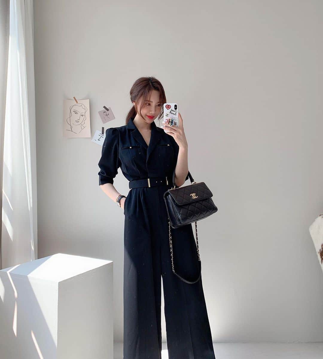 Hyemiさんのインスタグラム写真 - (HyemiInstagram)「#르메리엘 @lemeriel2019 드디어 의류가 업뎃 되었어요! 7가지 상품 업데이트 되었답니다 추석때 입고 싶은 옷이 있다면 빠르게 주문해주시는게 좋아요! 주문이 들어오면 저도 거래처로 주문이 들어가는 1:1 오더 시스템으로 재고를 가지고 이있지 않으니 서둘러 주시는게 좋답니다. . 르메리엘 인스타에서 프로필링크 클릭 후 전체상품 누르시면 업뎃된 상품들 확인하실수 있어요🙈💕」9月2日 3時17分 - hinzajoa