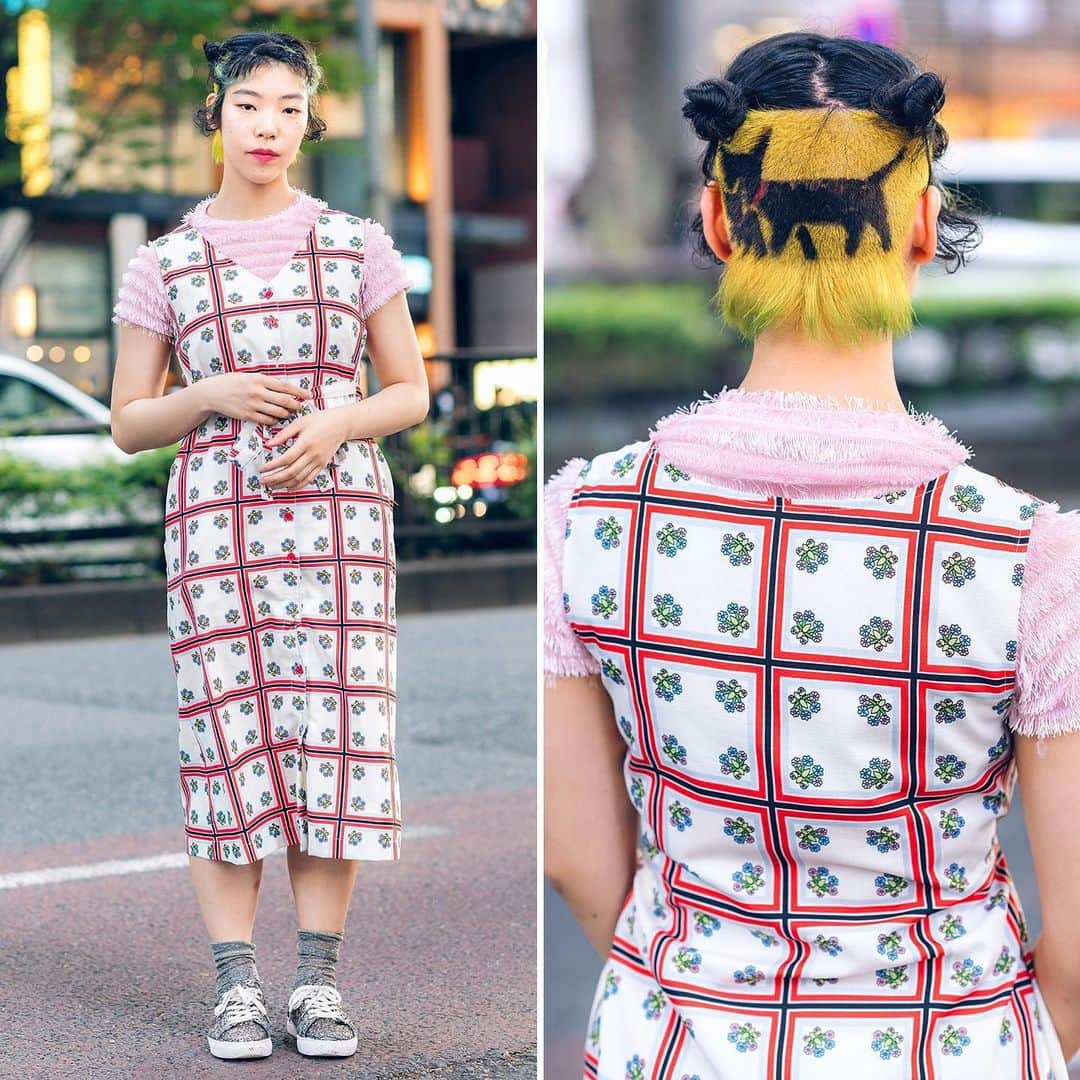 Harajuku Japanさんのインスタグラム写真 - (Harajuku JapanInstagram)「20-year-old Japanese beauty school student Mayuko (@mayuko_kbm) on the street in Harajuku with an amazing Kuroneko shaved hairstyle, a Merry Jenny dress over a fringe top, and Bershka glitter sneakers.」9月2日 4時41分 - tokyofashion