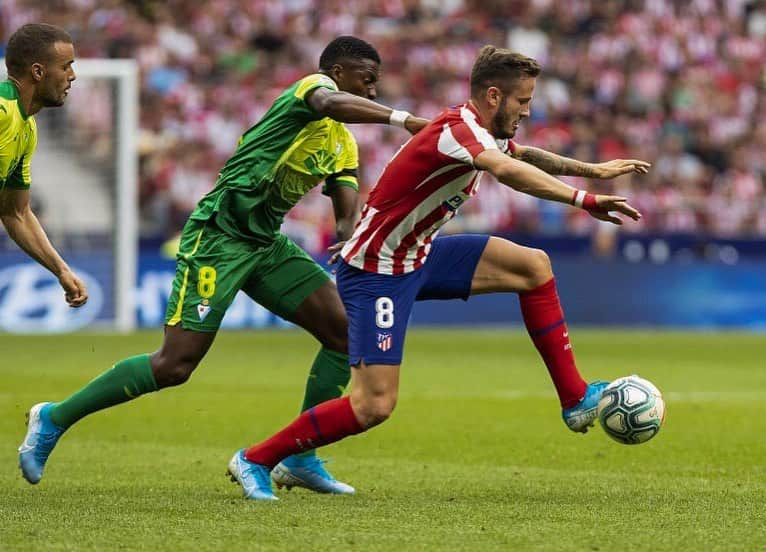 サウル・ニゲスさんのインスタグラム写真 - (サウル・ニゲスInstagram)「Grandísimo trabajo de todo el equipo logrando una remontada en un partido complicado. ¡AÚPA ATLETI! ➕3️⃣🔴⚪️ Ahora toca pensar en 🇪🇸. ¡Vamoos!」9月2日 4時43分 - saulniguez