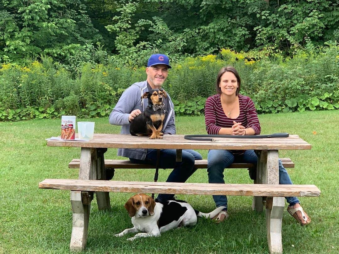 メーガン・デュアメルさんのインスタグラム写真 - (メーガン・デュアメルInstagram)「With our original babies before the real baby arrives 👶🐶 #furbabies #campingweekend #familyphoto #dogs #pregnancy #10moreweeks」9月2日 5時10分 - meaganduhamel