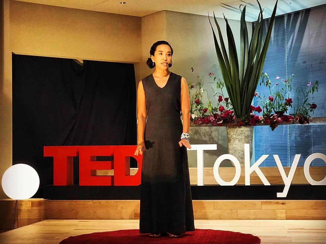 二木あいさんのインスタグラム写真 - (二木あいInstagram)「Congratulations TEDxTokyo 10th Anniversary🥳👏✨Glad to be Back✨💪 @tedxtokyo  #coexist #breathing #oneness」9月2日 6時39分 - aifutaki