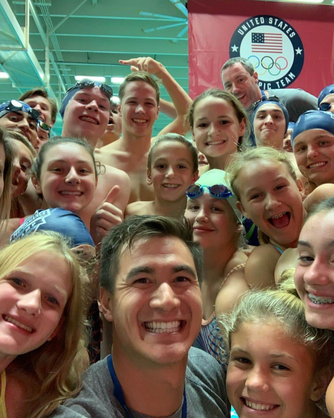 ネイサン・エイドリアンさんのインスタグラム写真 - (ネイサン・エイドリアンInstagram)「That’s it for the Youth Performance Camp this year!  Huge thanks to @usaswimming Foundation for putting this on and an even bigger thanks to all the campers for being so fun and engaged in what we were doing! #youthperformancecamp」9月2日 6時42分 - nathangadrian