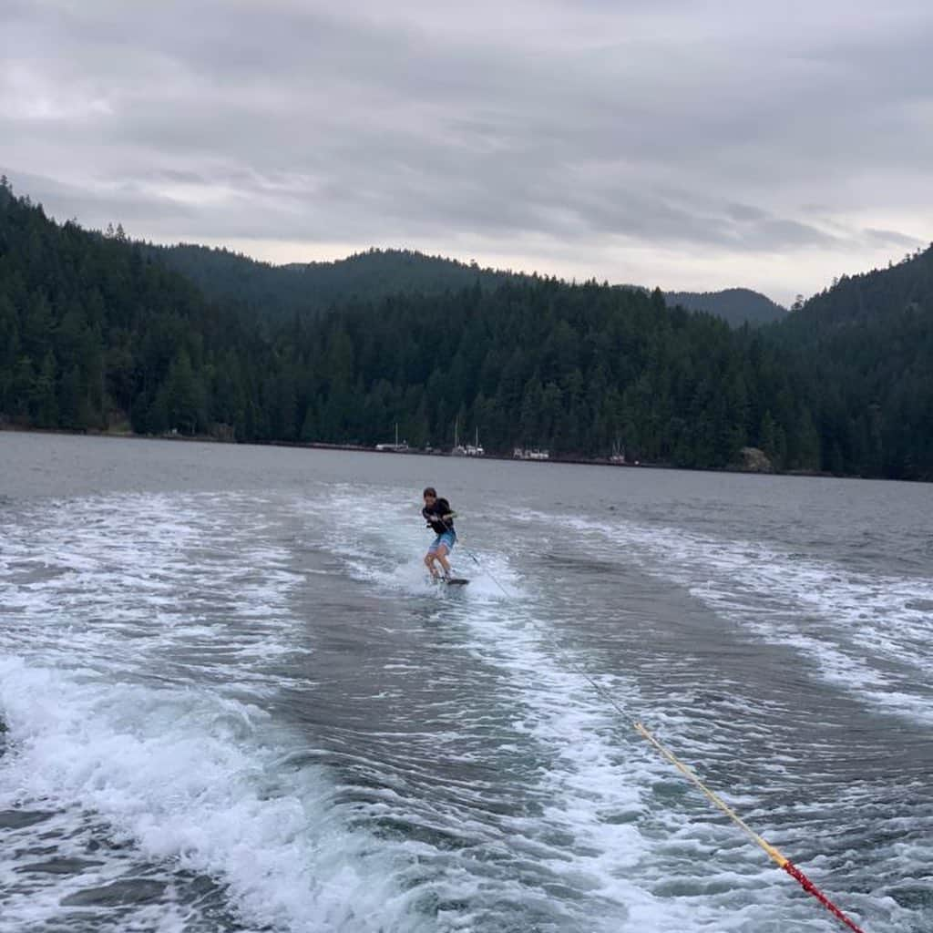 クリスチャン・マイケル・クーパーさんのインスタグラム写真 - (クリスチャン・マイケル・クーパーInstagram)「Spending the last couple of days before school, on the water. ☀️🌊 #wakeboarding #wakeboardinglife #Birthdayweekend #Summer #summervibes」9月2日 7時50分 - cooper.christian.michael