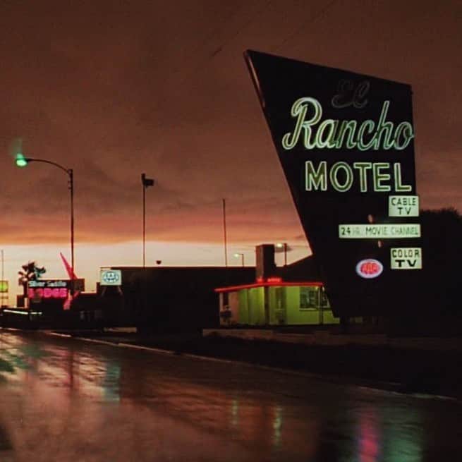 ジェーン・アルドリッジのインスタグラム：「A still from Paris Texas (1984, Wim Wenders)🖤」