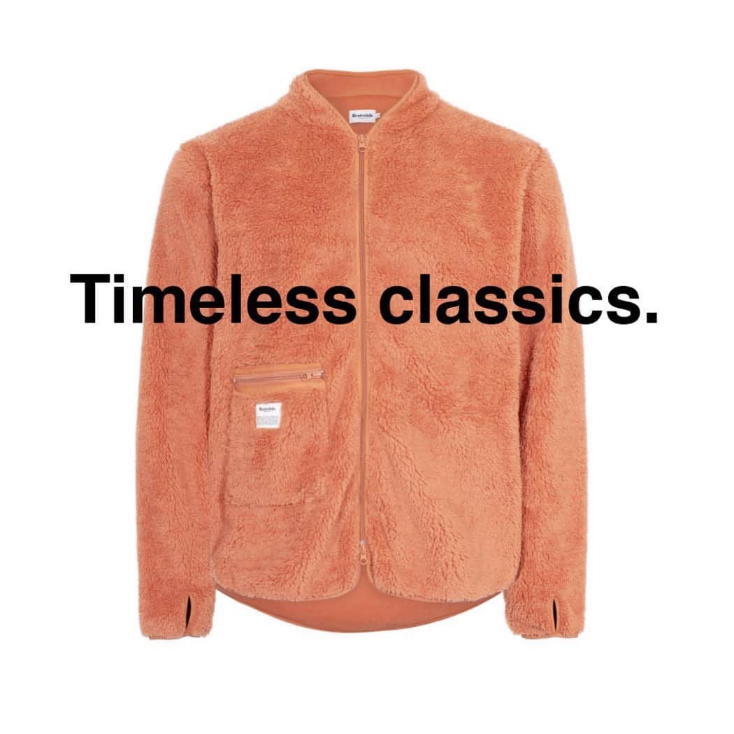 レステロッズのインスタグラム：「New color out now-Mango. #Heritagebrand #Resteröds #Originalneverdies」