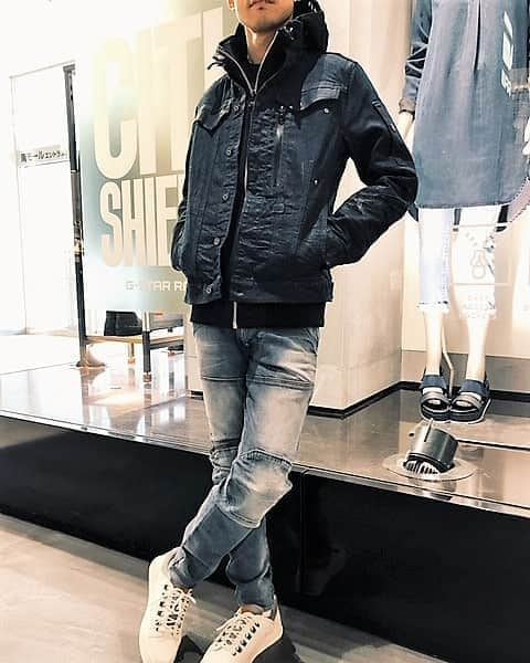 G-Star RAW Japanさんのインスタグラム写真 - (G-Star RAW JapanInstagram)「. . 【STAFF STYLING】 . CITISHIELD SLIM JACKET No.D14497-A670-A882 . CITY ZIP SOFTSHELL JACKET No.D14056-B318-6484 . 5620 3D SKINNY JEANS No.D01252-B604-A805 . RACKAM VODAN LOW No.D13888-B269-5843  G-Star RAWストアで展開中！  #GStarRAW #ジースターロウ #GStarRAWjapan #新作 #newarrival  #ジーンズ #デニム #立体裁断 #3dデニム  #jeans #denim #Citishield #シティライフ #都会 #city #こだわり #デザイン #コーディネート #ファッション #スタイリッシュ  #gstarrawstore_shinmisato #ららぽーと新三郷」9月2日 18時25分 - gstarraw_jp