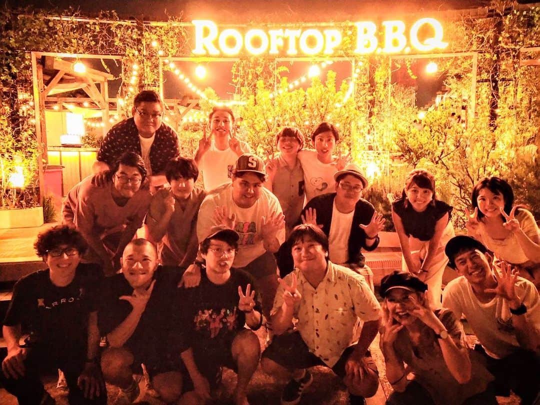 池田真一のインスタグラム：「昨日は吉本芸人と読売テレビの皆さんとの交流会BBQでございました！ 涼しくてお肉も美味しくて定員さんもイケイケで最高の交流会でございました！」