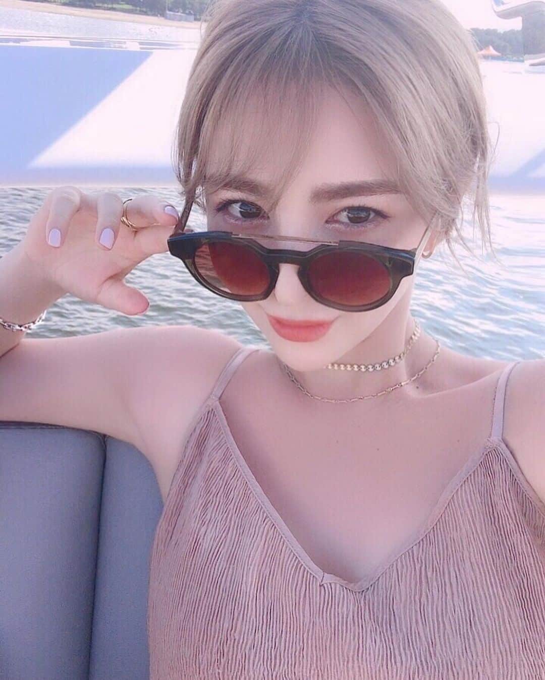 のインスタグラム：「やっと海いけたよー！ 夏らしいことできてよかった ♡ 🏝🏊🏼‍♀️」