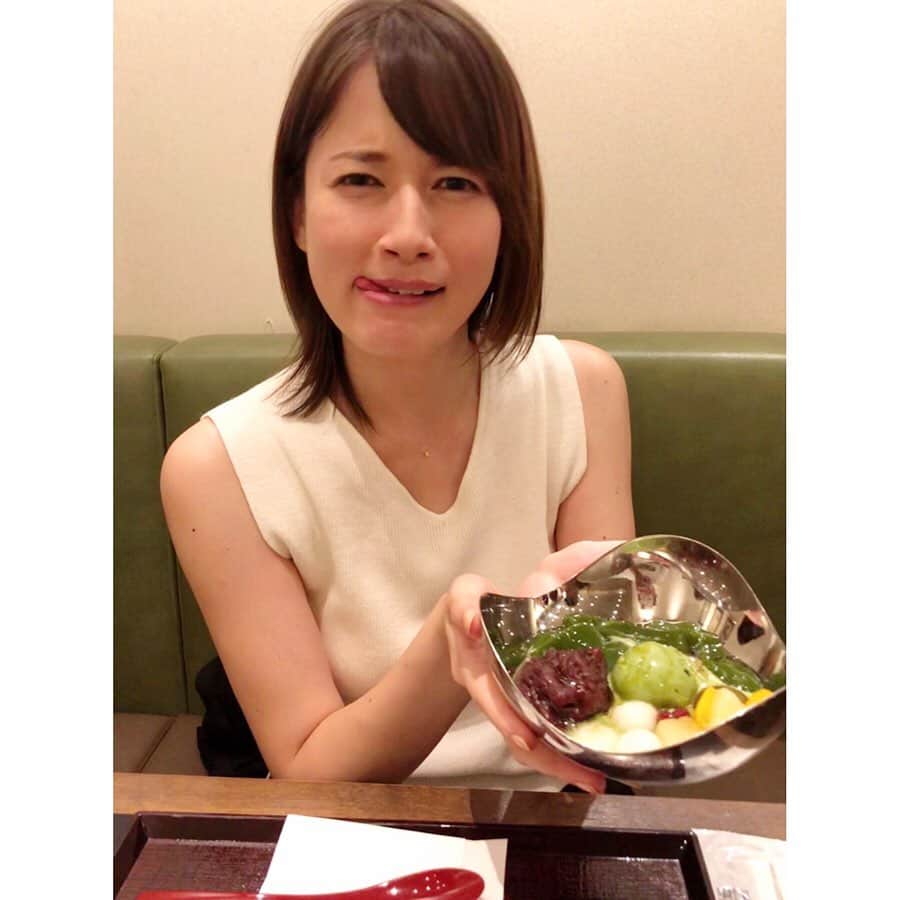 宇内梨沙さんのインスタグラム写真 - (宇内梨沙Instagram)「お仕事終わりに…✨﻿ ﻿ 京都でディレクターさんと﻿ 甘味処・#中村藤吉 に行きました♪﻿ ﻿ ディレクターさんに﻿ 「写真と実物のイメージが違うから﻿ こんな顔したら良いよ。」というので﻿ 2枚目はそんな顔をしました👯‍♀️﻿ ﻿ 今日は暑かったですねー🌞💦」9月2日 19時13分 - risaunai