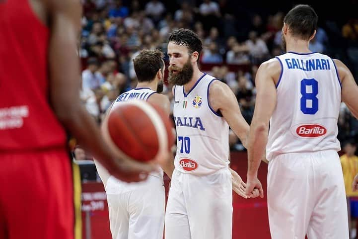 ダニーロ・ガリナリさんのインスタグラム写真 - (ダニーロ・ガリナリInstagram)「🇮🇹🤝 Tutto sotto controllo #Italbasket #NothingButAzzurri #FIBAWC」9月2日 19時16分 - danilogallogallinari