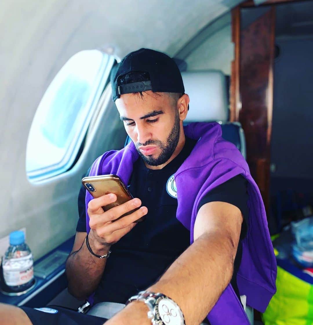 リヤド・マフレズのインスタグラム：「Direction 🇩🇿」