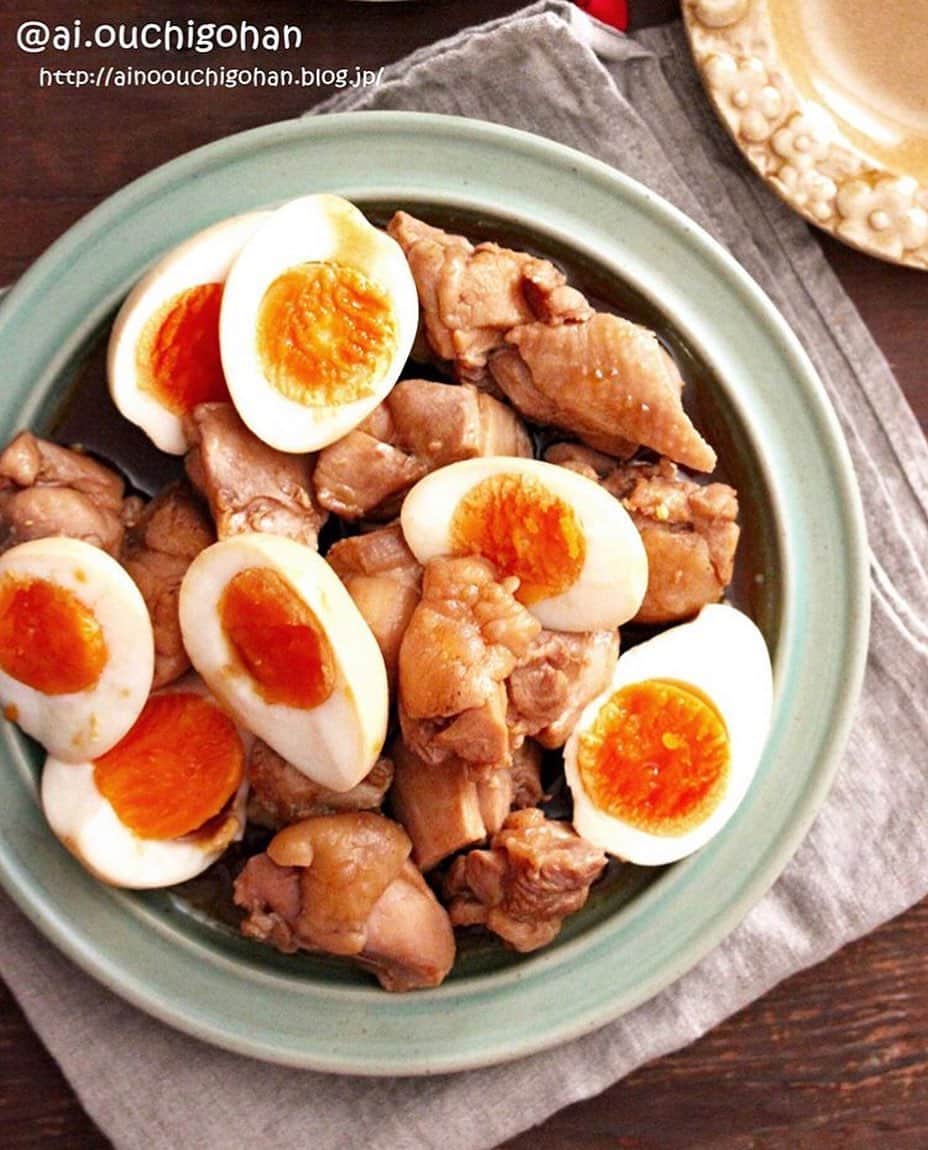 Locariのインスタグラム：「コスパもよくボリューム満点な鶏もも肉🍖 一度食べたらやみつきになること間違いナシの甘辛煮🍚💓 ぜひ @ai.ouchigohan さんのインスタを参考にチャレンジしてみてください😊 . . . #レシピ #簡単レシピ #節約レシピ #時短レシピ #料理レシピ #鶏肉 #鶏肉料理 #鶏肉大好き #おうちごはん #ごはん #晩ごはん #夜ごはん #カフェごはん」