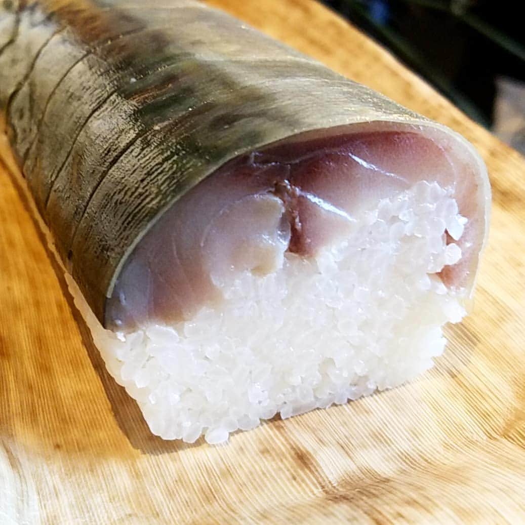 小高亮さんのインスタグラム写真 - (小高亮Instagram)「現段階で自分史上最高の鯖寿司。  #鯖寿司  #末廣 #京都グルメ」9月2日 10時37分 - odaka_p