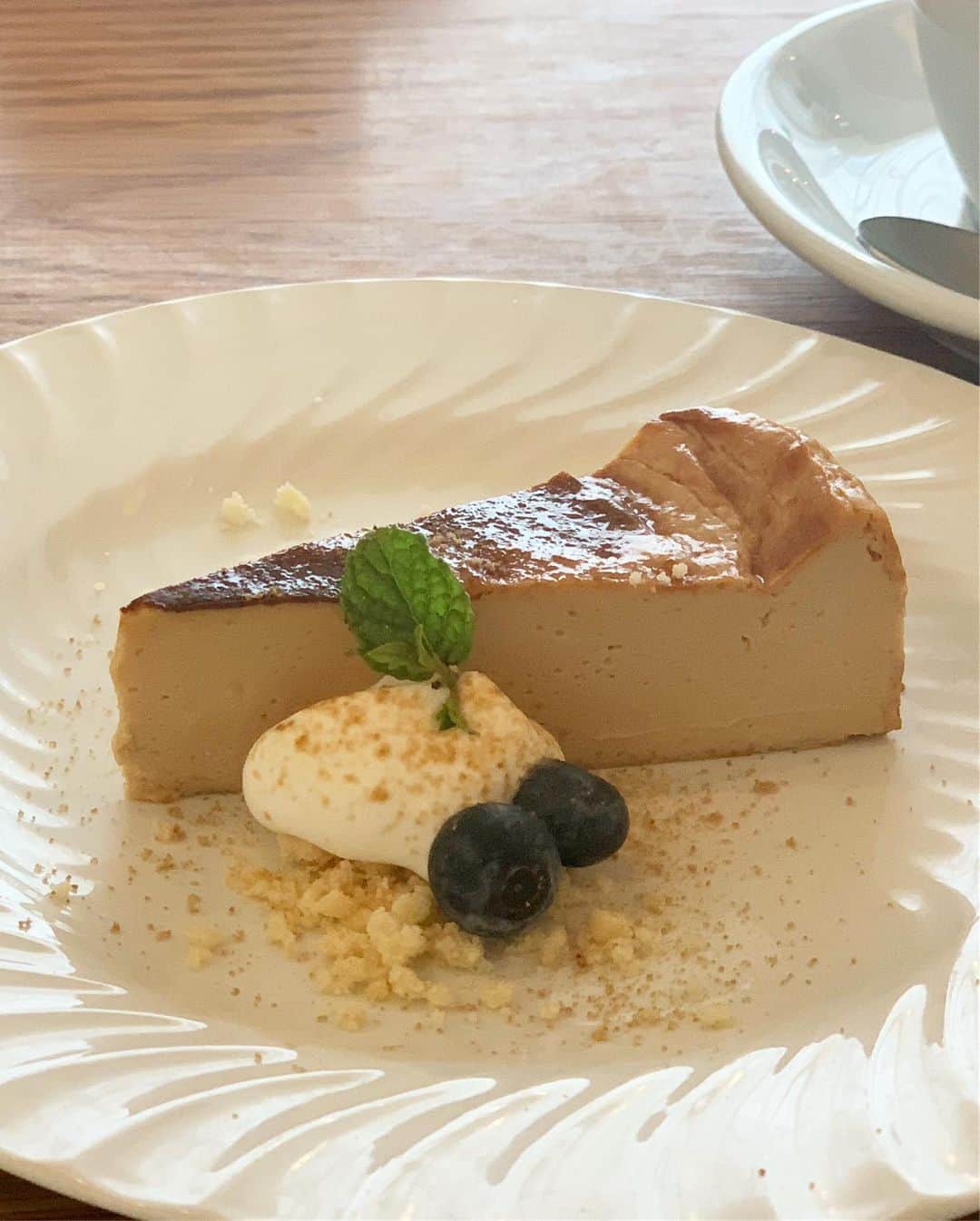 青山有紀さんのインスタグラム写真 - (青山有紀Instagram)「先週のバルマーネランチ🍴 いつもながらぜーんぶ美味しかったけど、卵不使用の黒糖チーズケーキには特に感動✨ いつもほんとありがとう🙏✨」9月2日 10時53分 - yukiaoya