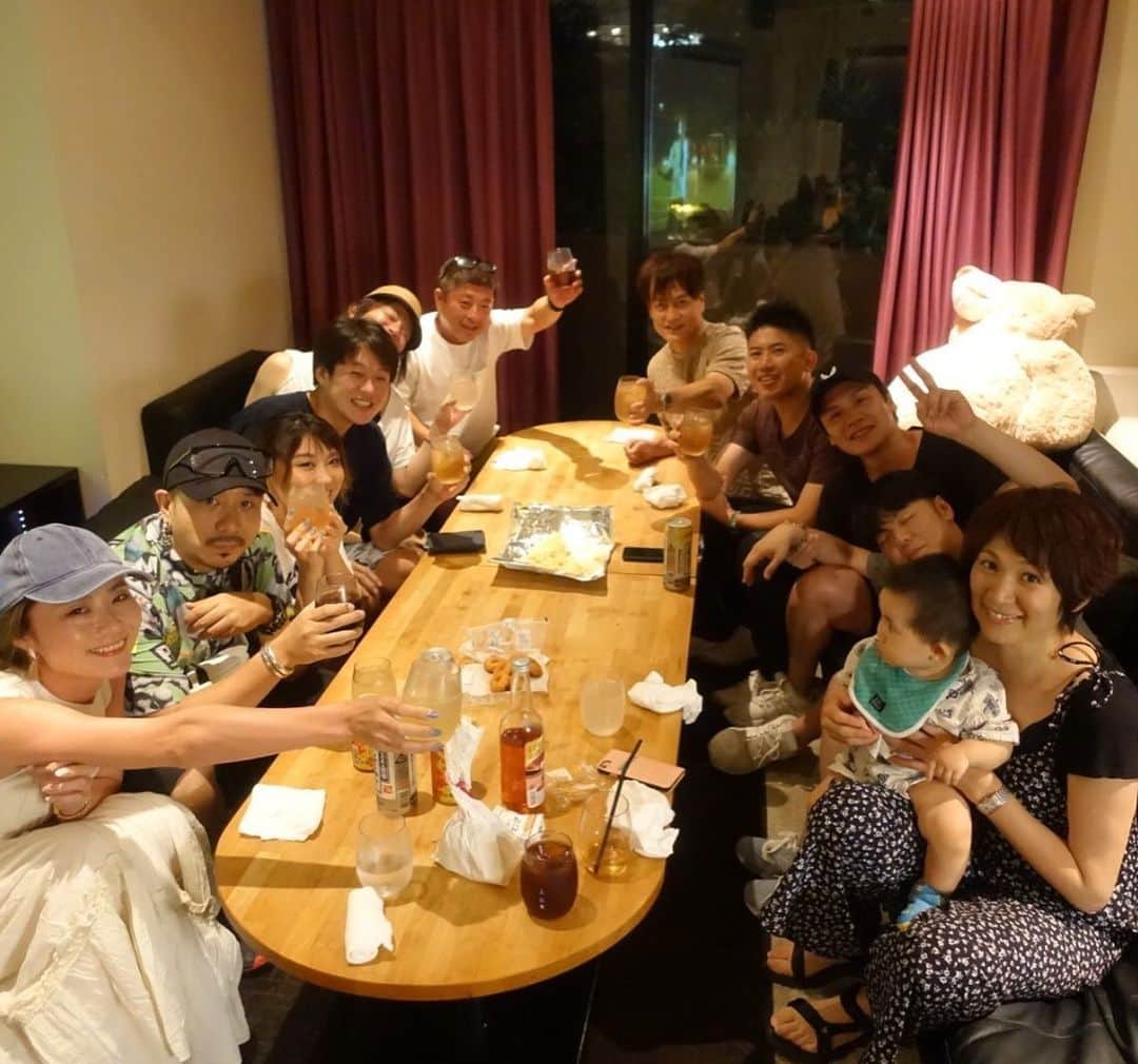 高橋みゆきのインスタグラム：「大好きな仲間達とBBQ🍖もうね…本当笑う🤣楽しかった〜🎶 #BBQ #代官山 #クマさん2人🐻 #全力で楽しむ」