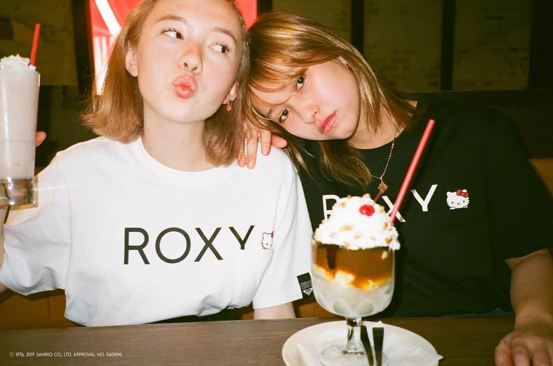 ROXY JAPANさんのインスタグラム写真 - (ROXY JAPANInstagram)「HelloKitty × ROXY コラボアイテム9/4から発売開始！  9/4　17:00～19:00  HelloKitty X ROXY Event  発売を記念して、 @roxy_tokyo ストアにて、ささやかながらパーティを開催します。 一般のお客様もぜひいらしてください。 #hellokittyjapan #hellokitty」9月2日 12時09分 - roxyjapan