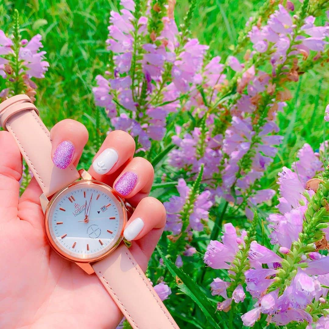 のインスタグラム：「💝💝💝 ・ 群馬に来てます🐎 心配していた事も無事に終わり 取り敢えず一安心😌🍀 ・ また暫く行ったり来たりかな🚗 ³₃ ・ ・ 実家に咲いていたお花と ネイルとベルトが大好きなピンク💓💓💓 ・ ・ ・ @loborjapan ✔ クーポンコード使用で10％off 【🎟コード⇒miyuki.0817】 ・ ・ ・ ・ #fashion#coordinate#watch#lobor #ロバー #腕時計 #時計 #手元倶楽部#手元くら部  #coordinate#fashion#jewelry #季節の花 #はな#はなまっぷ #ニューネイル#ネイル#nail#newnail #ファインダー越しの私の世界 #ファインダー越しの世界 #ファインダー越しのわたしの世界 #写真好きな人と繋がりたい #写真撮ってる人と繋がりたい #風景#景色#iphonexsmax #大人可愛い#大人女子#インフルエンサー」