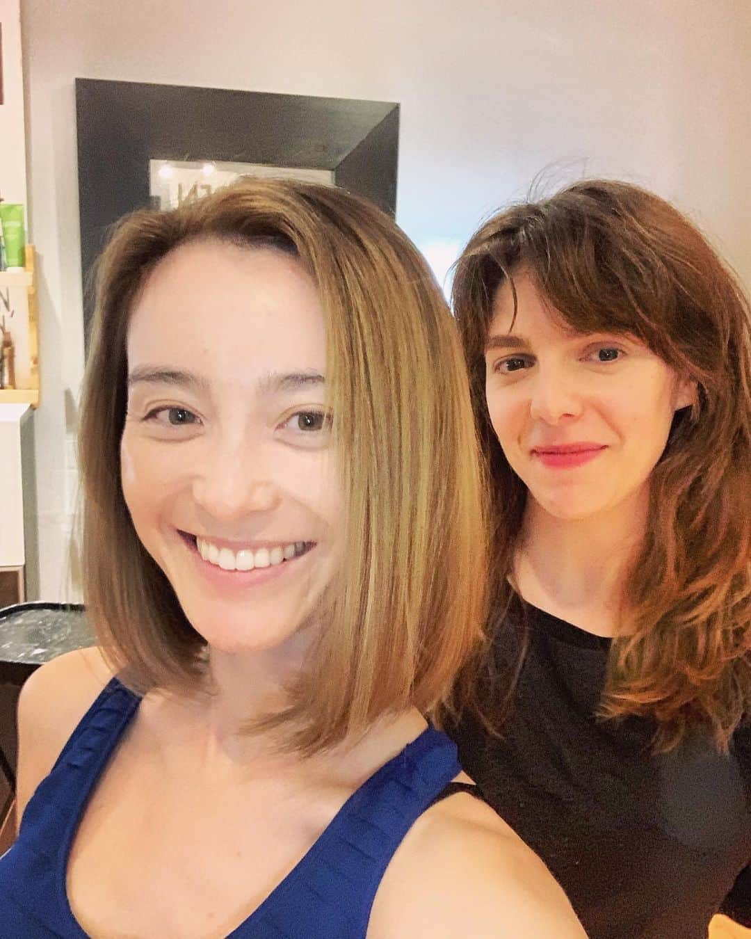 エミ・マイヤーのインスタグラム：「Thanks @megan.elizabeth.hair for giving my hair some brightness before I leave Seattle ✈️ シアトルで前からお世話になっているスタイリストに久しぶりのハイライトを入れてもらいました🌟」