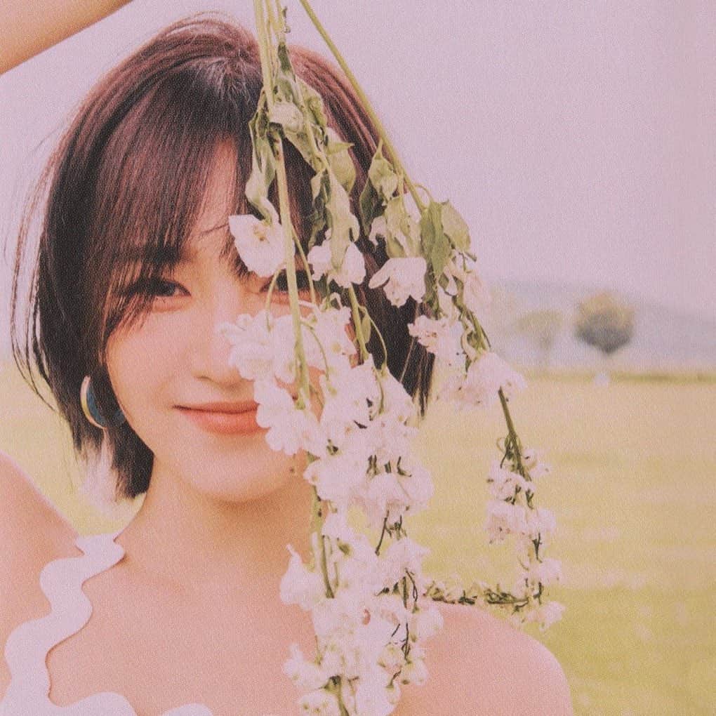ウェンディ（ファンアカウント）のインスタグラム：「💙 #WENDY #웬디 #REDVELVET #레드벨벳」