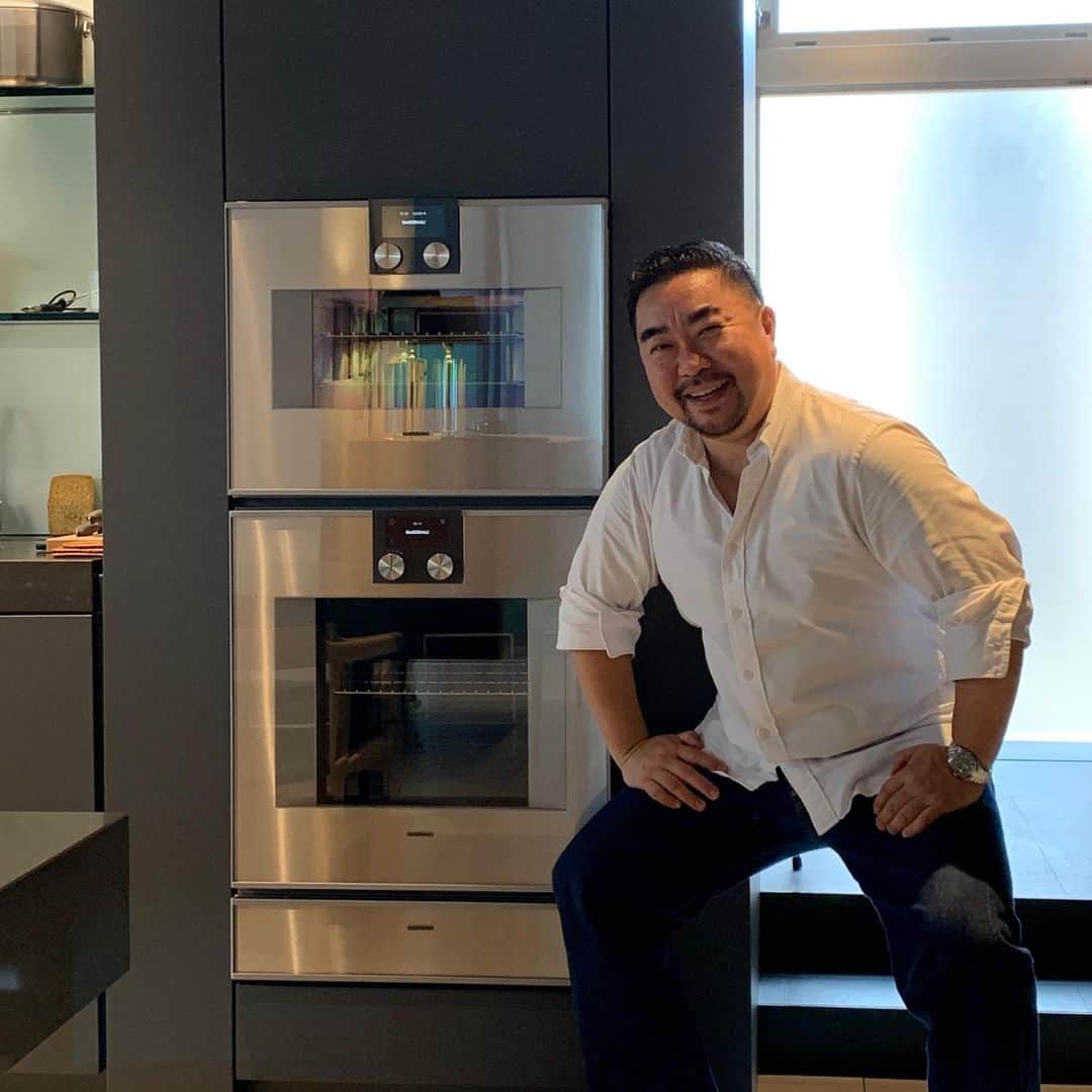 のインスタグラム：「夢を追いかける中年男子。 #gaggenau」