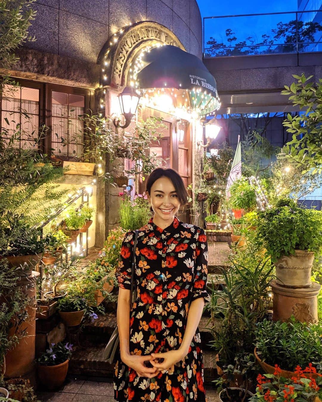 シャウラのグルメインスタ