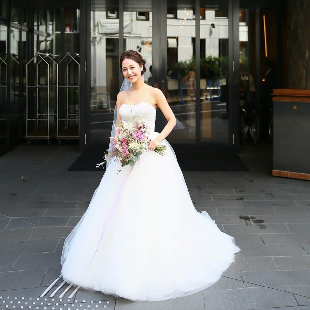 石川理咲子さんのインスタグラム写真 石川理咲子instagram Wedding Trunkhotelwedding Trunk花嫁 Risakowedding0727 Trunkhotel ウェディング 今日で結婚式からちょうど1ヶ月 あっという間だなぁ 当日はとっても楽しくて ただただ幸せな時間で 写真を