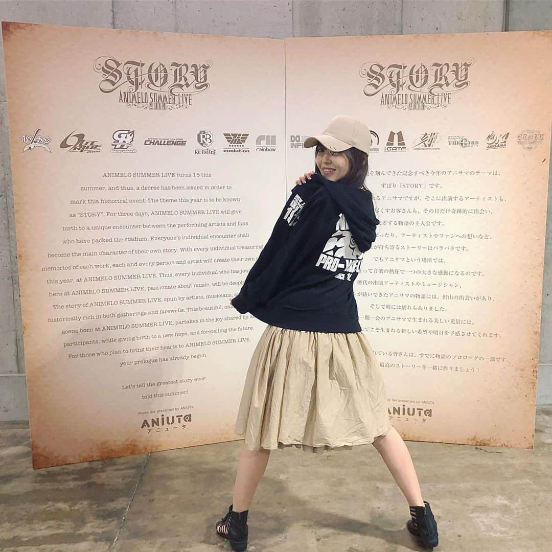 黒崎真音さんのインスタグラム写真 - (黒崎真音Instagram)「番外編。笑 . 新日パーカー！ #黒崎真音 #anisama #animelosummerlive #アニサマ #リハーサル前 #新日本プロレスパーカー #プロレス」9月2日 14時24分 - maonkurosaki922