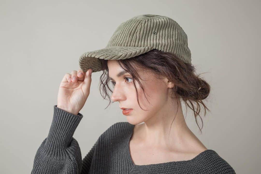 SMIRNASLI_officialのインスタグラム：「Corduroy」