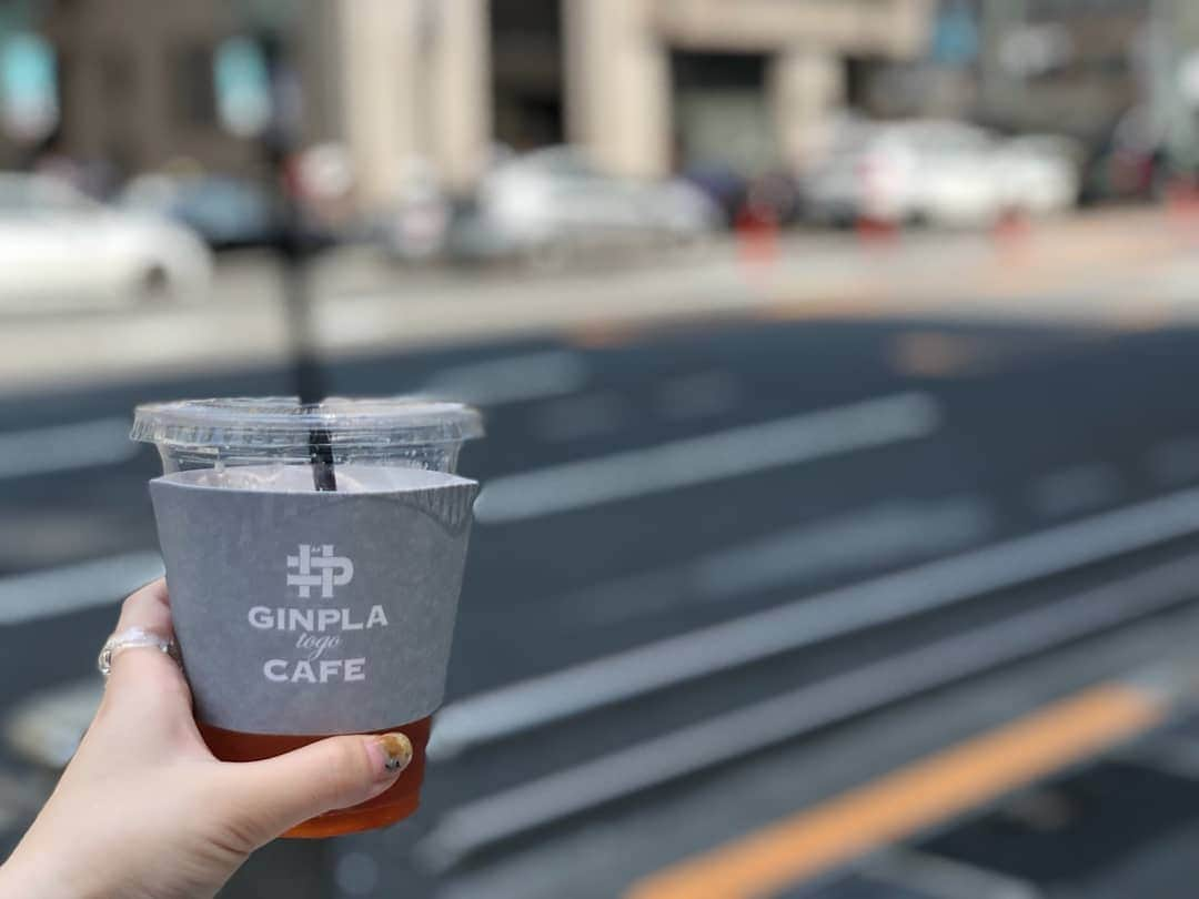 TokyuPlazaGinzaofficialのインスタグラム：「毎月第１土曜日の朝は”GINPLA to GO CAFÉ” 東急プラザ銀座は、銀座のお買い物の”始まりの場所“になります。 9月は今週7日11:30より、1Fエレベーターホールにて 109杯限定無料でアイスコーヒーをお配りします。 先月から時間が変更となっておりますのでご注意ください。 ※予告なく日時等変更となることがございます。 ※なくなり次第終了となります。 #tokyuplazaginza#東急プラザ銀座#銀座#数寄屋橋交差点#ginzatokyo#ギンプラ#coffeebargallage#ガレッジ#コーヒーとジャズとハードリカーのお店#東中野#コーヒー#coffee」