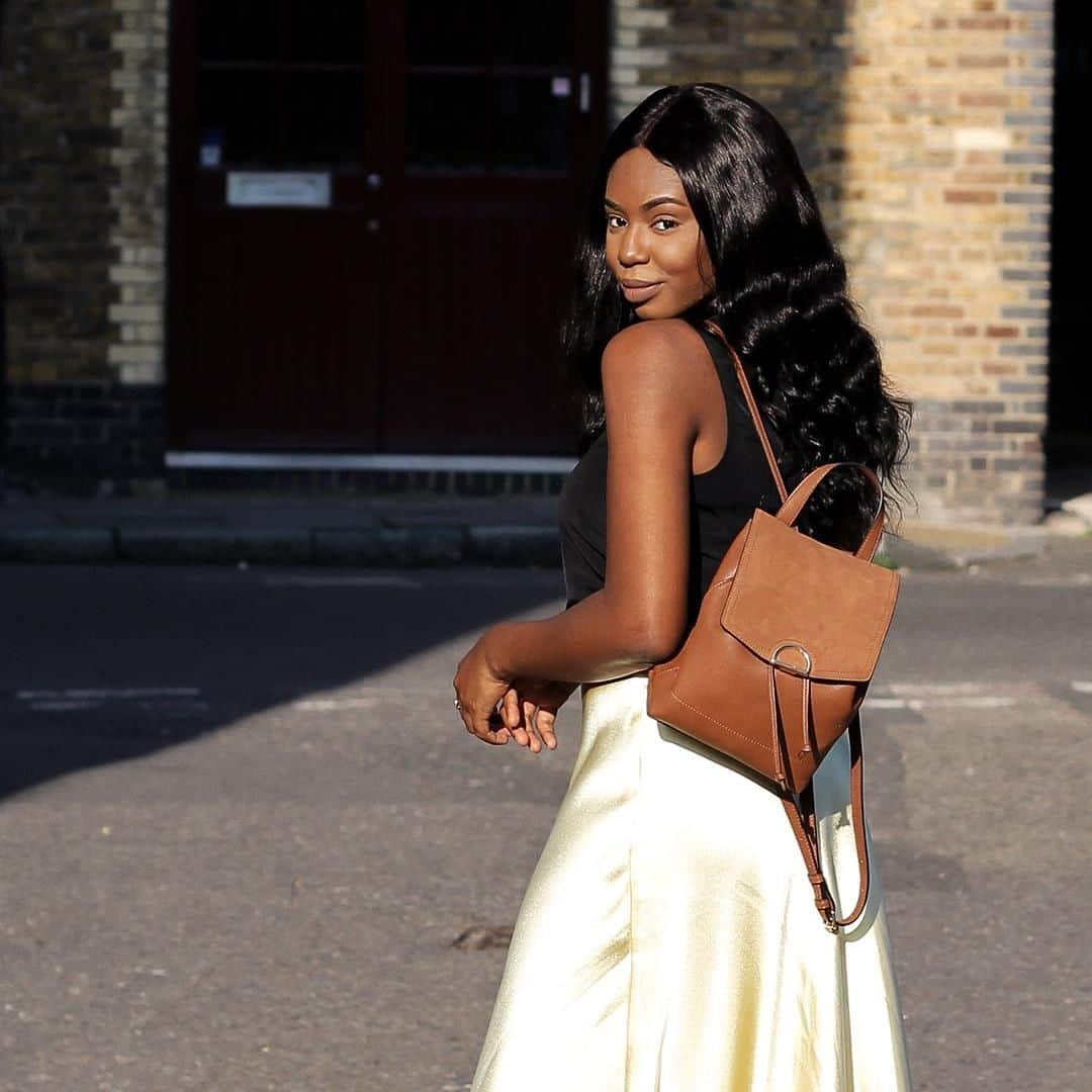 アクセサライズのインスタグラム：「Walking into a new week and a new term like @lolafaith with our Kim mini backpack (🔍: 7906212200) in trending tan - 20% off online now. Hello, September!  #Accessorize #Accessorizer」