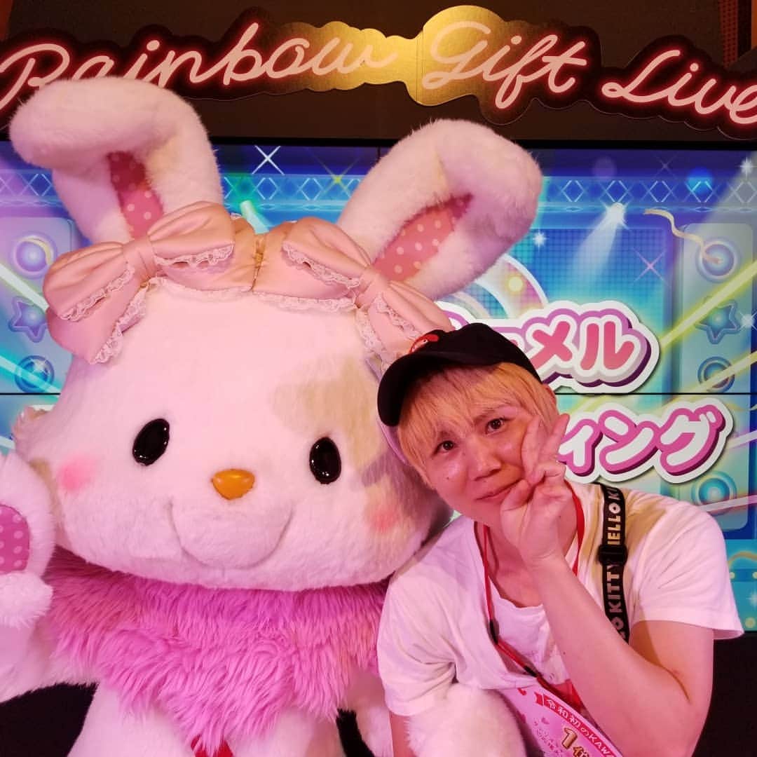 のインスタグラム：「メルちゃん…最近ほんと好き  #サンリオEXPO #ウィッシュミーメル」