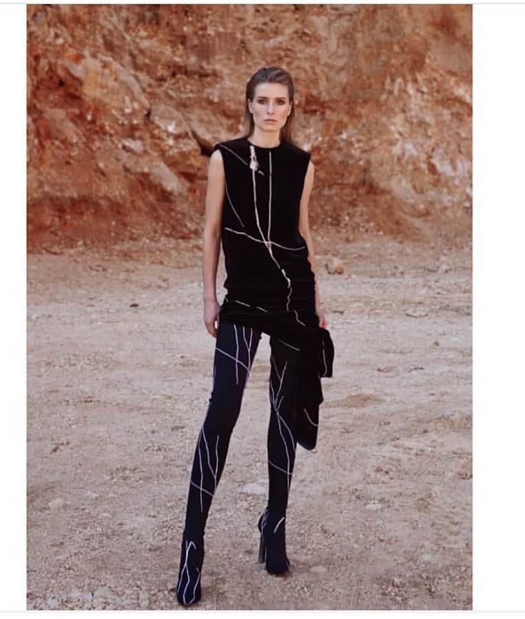 のインスタグラム：「Gin Salemo wearing the FW 2019-20 Collection in the latest issue of @lofficielkz - shot by @simonminardiphotographer - styled by @gin_salemo #guylarocheparis #richardrene #guylaroche #paris #style #fashion @icinsightcommunications」