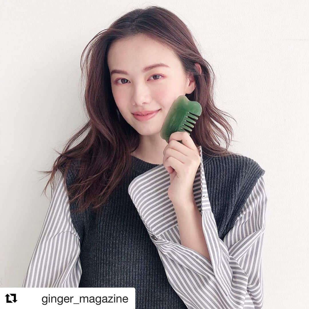 泉はるさんのインスタグラム写真 - (泉はるInstagram)「#Repost @ginger_magazine with @get_repost ・・・ 泉はるちゃんもお気に入りの今月の付録の頭髪かっさ😆❤️ トリートメントを馴染ませるのにも便利なアイテムです✨ ロクシタンのヘアケアセットと合わせてぜひお試しください👌 #gingermagazine  #付録 #ロクシタン #ヘアケア #美髪 #ginger #ジンジャー #gingerweb」9月2日 17時19分 - haruppp717