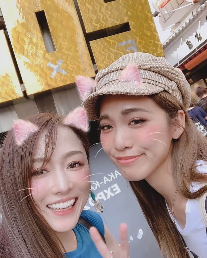 のインスタグラム：「大阪の思い出 その2 最近全然会えてなかった#まりなはん に、会えた💕 . ホントいつ見ても可愛い😭💕✨ 絶対日本人ちゃうやろって思うくらい可愛い😭💕✨ . 可愛いお友達を持って幸せ者です❤️ . Memories of Osaka  Part 2  I could meet Marina, who I hadn't met her recently  It's really cute whenever I see her  I think you're not Japanese coz sooo cute lol .  I am a happy person with cute friends  @maaarina0806  #大阪 #osaka #心斎橋 #shinsaibashi  #大好きな友達 #goodfriend  #杏さゆり #SayuriAnzu」