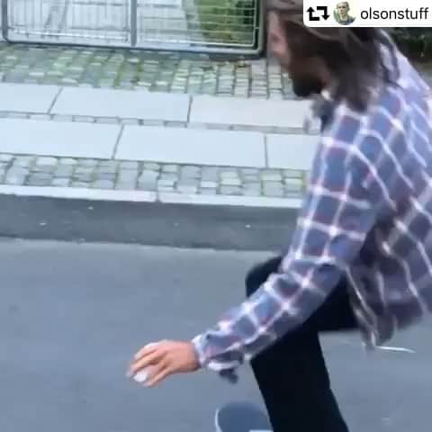 サキャスティックのインスタグラム：「Alex with a new clip! (if you didn’t already know)」