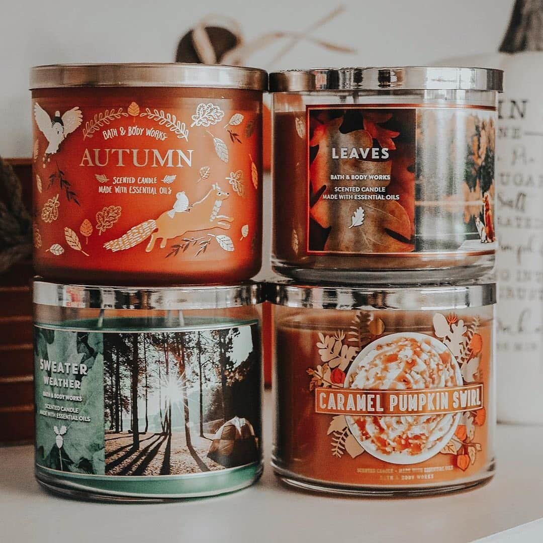Bath & Body Worksさんのインスタグラム写真 - (Bath & Body WorksInstagram)「If you could only have 1 Fall Candle, which fragrance would you pick?! 👇」9月3日 4時02分 - bathandbodyworks