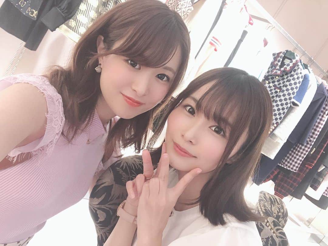二宮ひかりさんのインスタグラム写真 - (二宮ひかりInstagram)「・ ・ ・ 実は今日、あ、昨日か！ 河合あすなさんとご飯いきました♡ ・ しゅきぴすぎた‪(*´꒳​`*) ・ ご飯もお買い物も楽しかったです♡ お話沢山聞いてくださって ありがとうございました(*¨*) ・ もう会いたいwww ・ ・ #av女優 #二宮ひかり  #にのひー  #アタッカーズ #アタッカーズ専属 #河合あすな  #しゅきぴ  #らぶみ  #デート」9月3日 4時27分 - hikari_ninomiya_