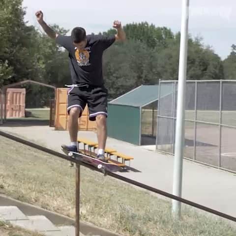 スラッシャーのインスタグラム：「👉🏽 @milessilvas x @plaskate x @thrashermag NOW PLAYING on ThrasherMagazine.com 📡」