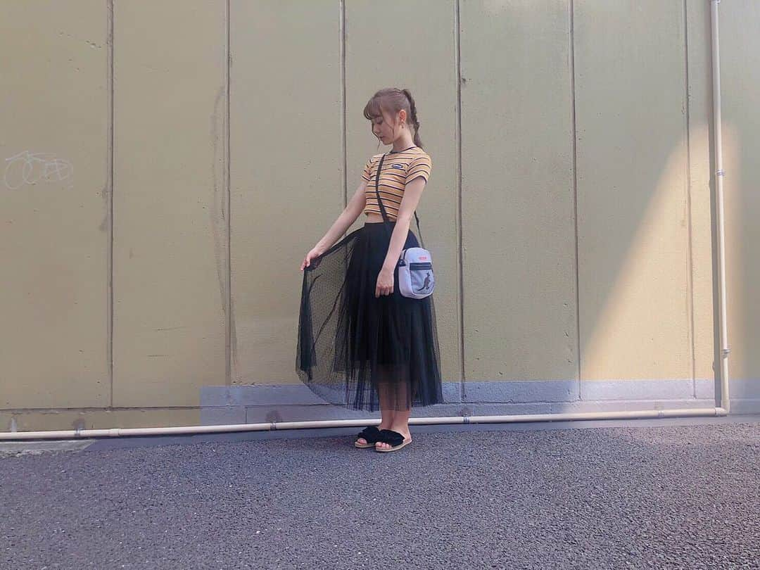 松本慈子さんのインスタグラム写真 - (松本慈子Instagram)「. Today's coordinate💛 . . #私服 #サマーニット #黄色コーデ #ロングスカート #ショルダーバッグ #イエローベース #ニット #サンダルコーデ #bershka #kangol #lowrysfarm #ootd #idol #yellow #yellow💛 #yellows #love #ootd #longskirt #instafashion」9月2日 20時03分 - chikako_1119