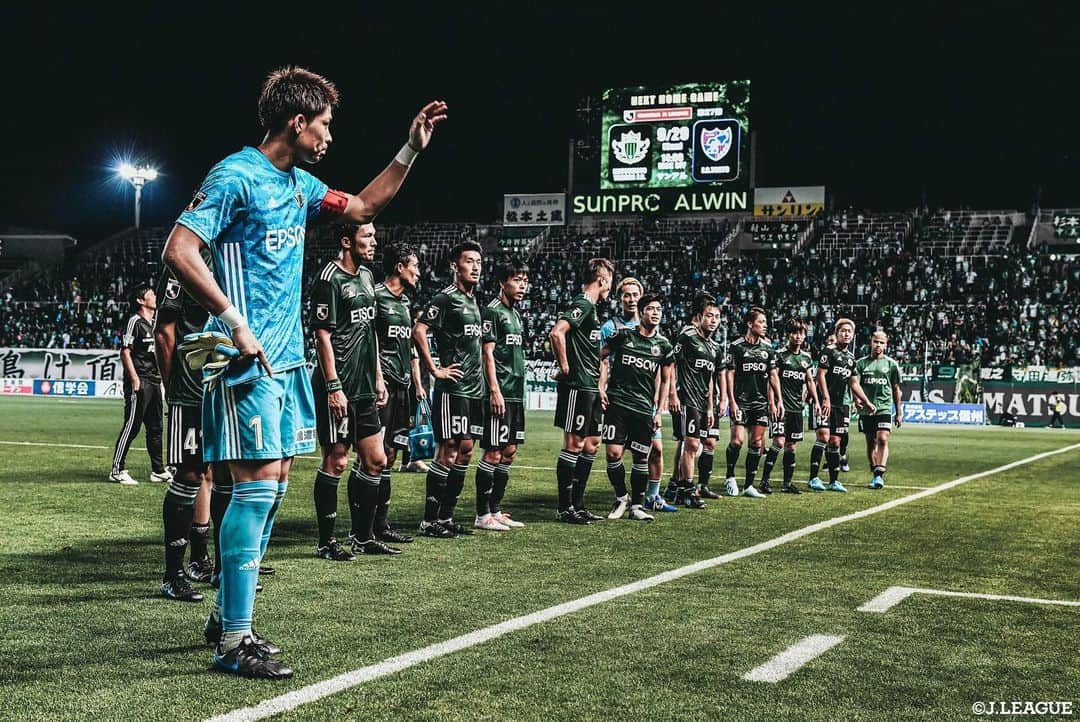 Ｊリーグさんのインスタグラム写真 - (ＪリーグInstagram)「Play Back JLEAGUE⚽️📸﻿ ﻿ 🏆#明治安田生命Ｊ１リーグ 第２５節﻿ 印象的なシーンをプレイバック🔥﻿ ﻿ #Ｊリーグ ﻿ #jleague﻿ ﻿ ﻿ #サンフレッチェ広島 #柏好文﻿ #セレッソ大阪 #鈴木孝司﻿ #鹿島アントラーズ﻿ #セルジーニョ #遠藤康 #レアンドロ﻿ #サガン鳥栖 #金崎夢生﻿ #北海道コンサドーレ札幌﻿ #横浜Fマリノス #ティーラトン﻿ #松本山雅FC﻿ #浦和レッズ #西川周作 #槙野智章﻿ #湘南ベルマーレ #梅崎司﻿ #大分トリニータ﻿ #FC東京 #永井謙佑﻿ #名古屋グランパス #太田宏介﻿ ﻿ #soccer #football #⚽️」9月2日 19時57分 - jleaguejp
