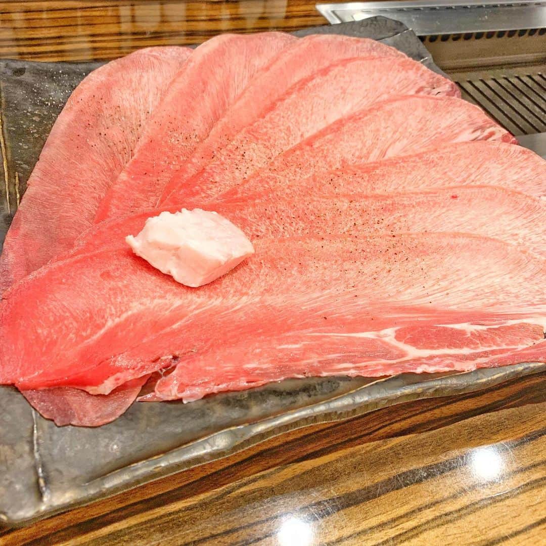楠みゆうさんのインスタグラム写真 - (楠みゆうInstagram)「土日いつもお肉たべてる(*´꒳`*)笑﻿ しあわせ(*´◒`*)﻿ ﻿ #焼肉 #ブルス #ユッケ #bulls ﻿ ﻿ ⚠︎男の人からのdm.コメントいらないです﻿ 送ってきた人ブロックします」9月2日 19時59分 - miyuu_yuzuriha