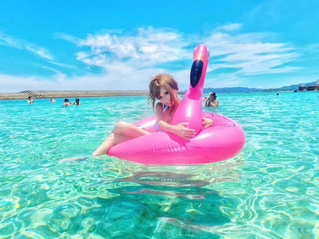 星河るいさんのインスタグラム写真 - (星河るいInstagram)「. あれ？夏終わった感じ？ ９月じゃん🤔 . #気付いたら９月#あれ？#夏は？#今年早くない？#夏楽しんでないよ#気付いたら終わってたよ#夏の終わり#南国行きたい#南国行けば夏気分#沖縄#沖縄行きたい#宮古島#冬は嫌いだ#寒くならないでほしい」9月2日 20時14分 - ru0928