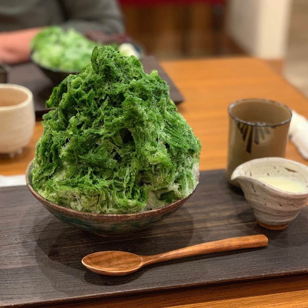 森上亜希子さんのインスタグラム写真 - (森上亜希子Instagram)「食べおさめかなぁ。 宇治抹茶🍧 美味しゅうございました。  #夏 #最後 #かき氷 #宇治抹茶 #美味しい  #幸せ #テニス #tennis」9月2日 20時38分 - akiko_morigami