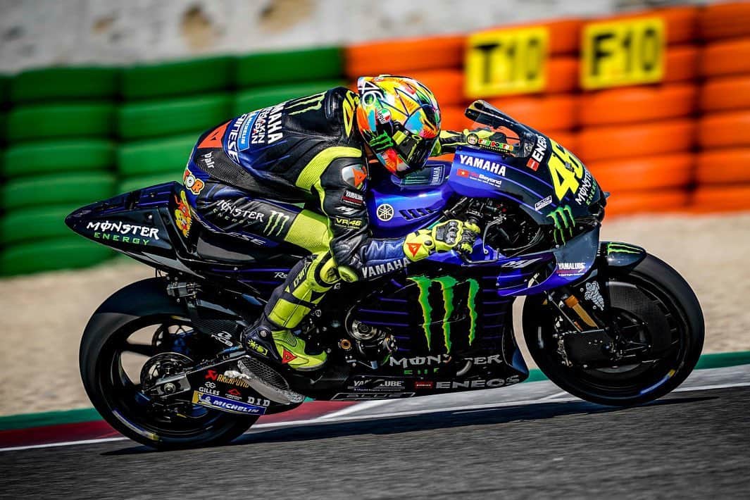 バレンティーノ・ロッシのインスタグラム：「Circuito di Misano Test MotoGP giorno 2 📸 @falex79 @gigisoldano」