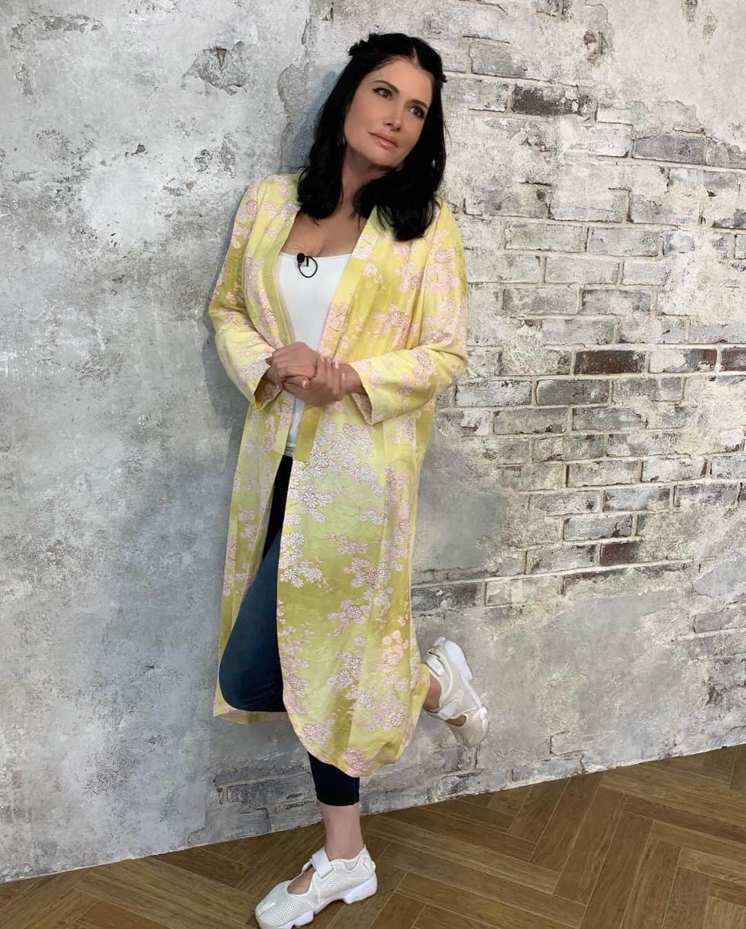 カイヤさんのインスタグラム写真 - (カイヤInstagram)「着物リメイク👘kimono reform make-up💄 princess yuki stylist magical 👠shizuca designer 🧶amou . . . . . . . . . .  #caiya #川﨑介耶 #reform #kimono #jacket #coat #fashion #instagood #model #photo #cute #yellow #remake #ootd #style #beautiful #japan #job #love #lovely #studio #tvprogram」9月2日 20時40分 - caiya.kawasaki