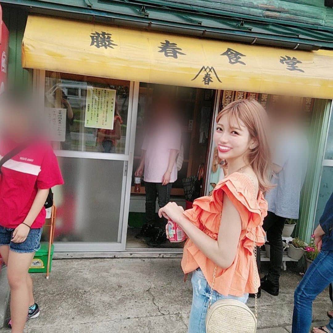 長谷川万射さんのインスタグラム写真 - (長谷川万射Instagram)「旅行日記✈️ . 秋田名物横手焼きそば専門店。食べ終わって出たからすごく並んでた〜2玉の特製焼きそば食べてお腹いっぱい🐷 . 地方に行ったら名物料理たくさん食べたい🐷 . . #食べるの一番好き #またしばらく置き換えしよう #横手やきそば」9月2日 21時08分 - mayanyam712