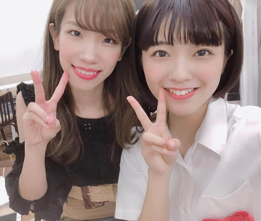 工藤美桜さんのインスタグラム写真 - (工藤美桜Instagram)「今回、舞台のヘアメイクを担当してくださったのは、Violetの @yuki___waka.violet さん💓 久しぶりにお会いできて嬉しかった〜！！ ありがとうございました！ (ちなみに、ウィッグです😳) #violet ⠀ #ゆきさん ⠀ #劇団0話 ⠀ #☺☺☺」9月2日 21時18分 - mmio_kudo